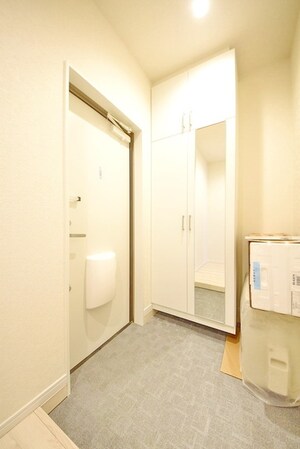 ナリトモ仁戸名B棟の物件内観写真